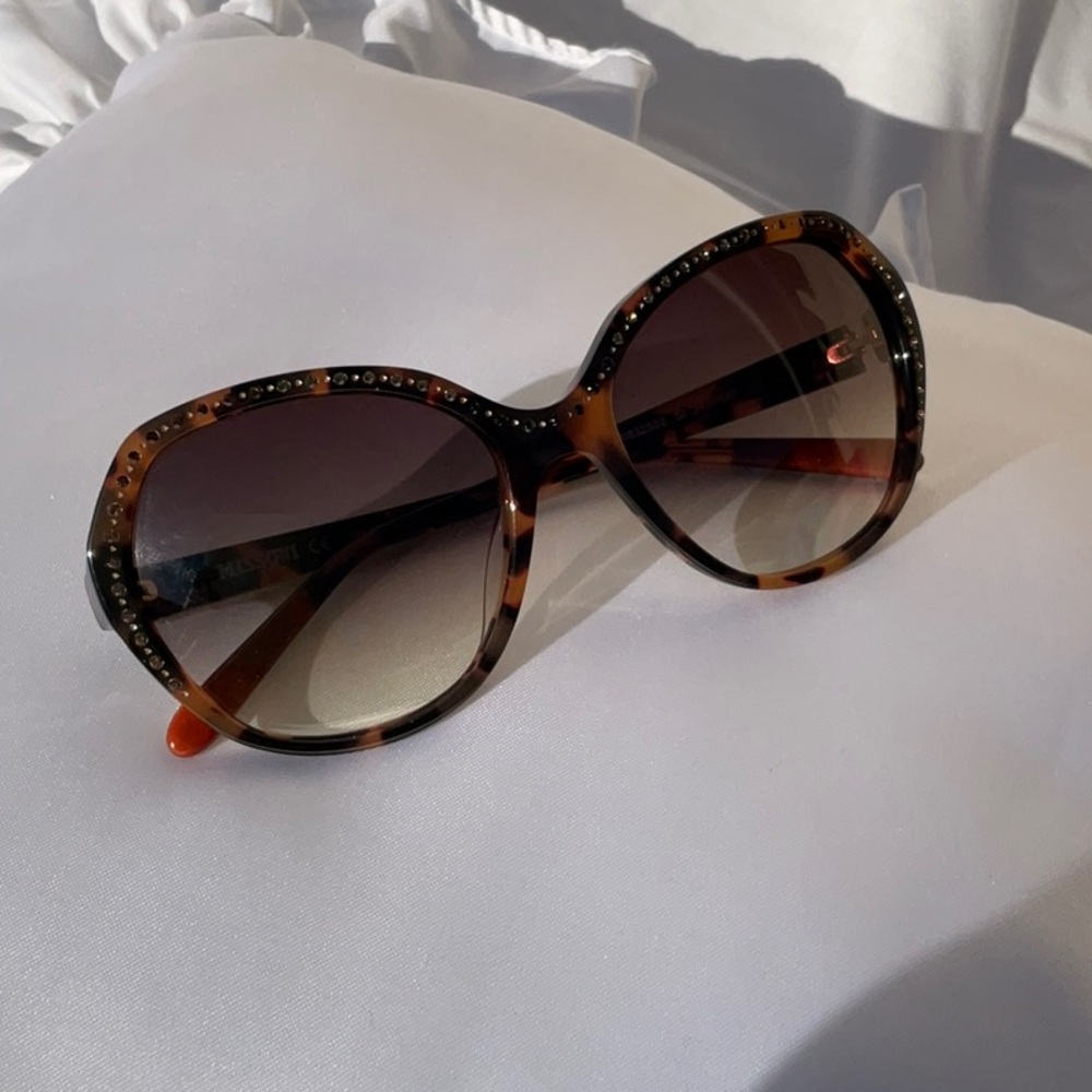 Authentic NWOT MISSONI sunglasses